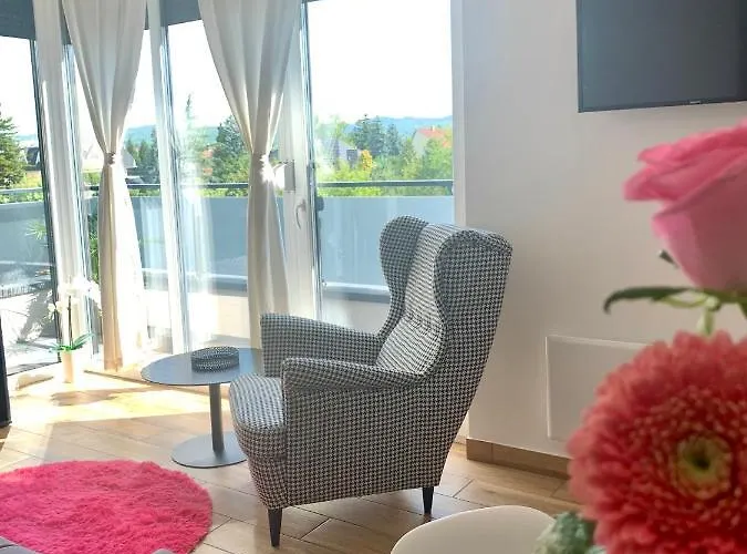 Madagascar Apartment *